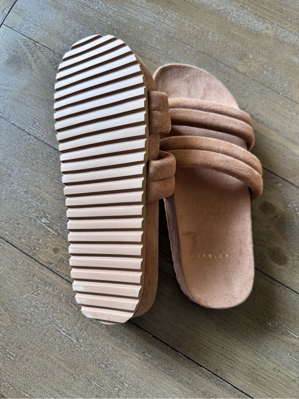 Varley Sandals - Picture 2 of 2